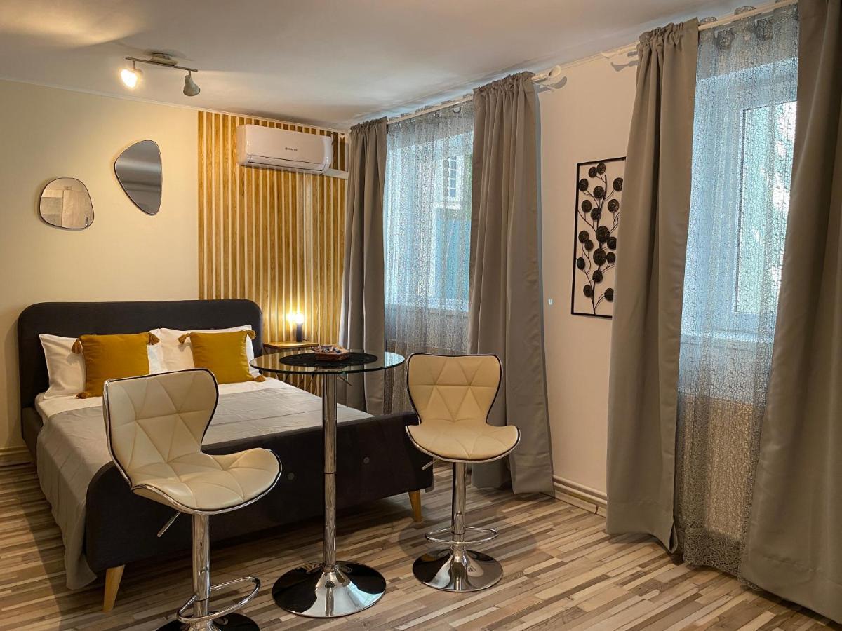 Urseni Studio Apartment Timisoara Bagian luar foto