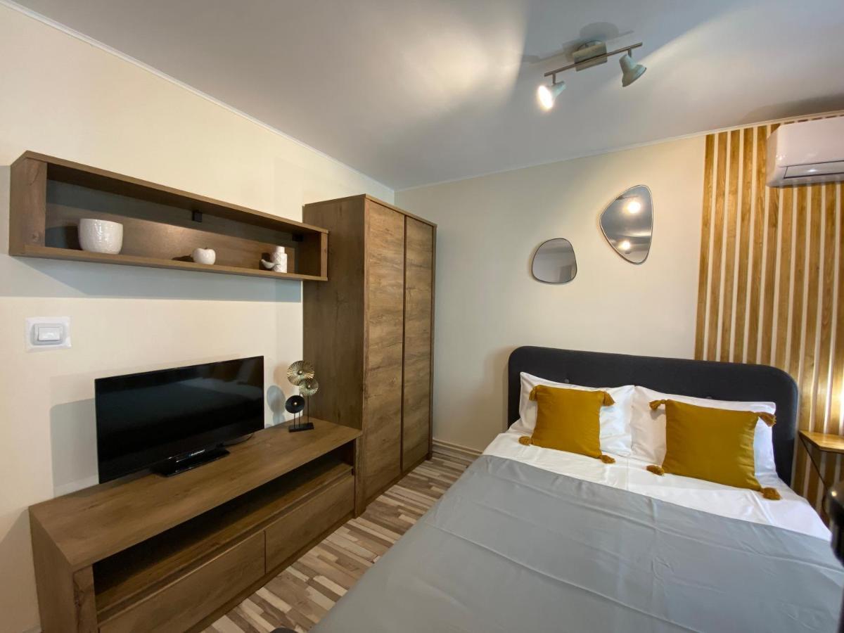 Urseni Studio Apartment Timisoara Bagian luar foto